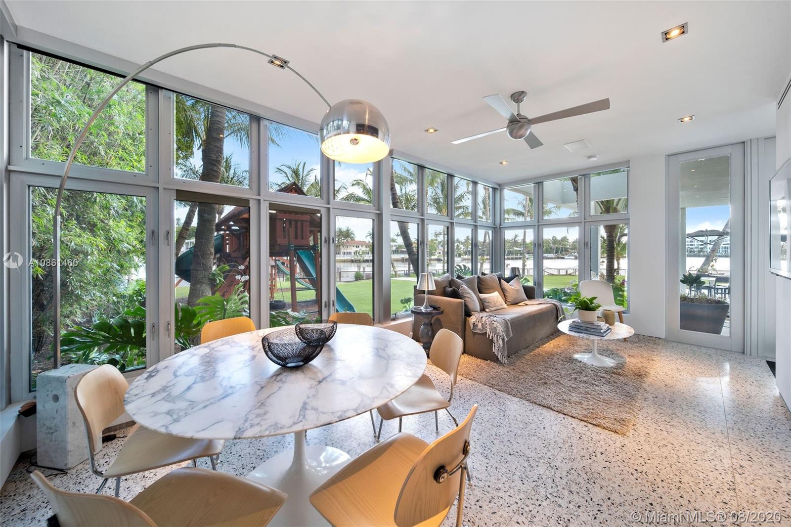 SURPRISE POINT - Residential