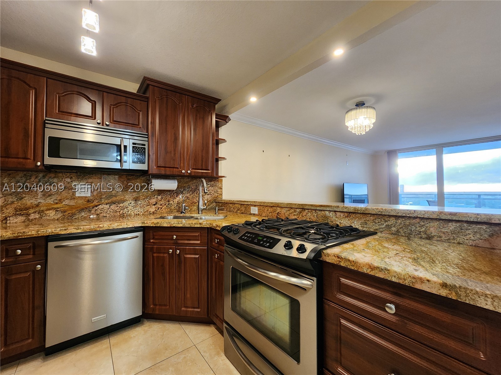 PARKER PLAZA CONDO ESTATE - Residential