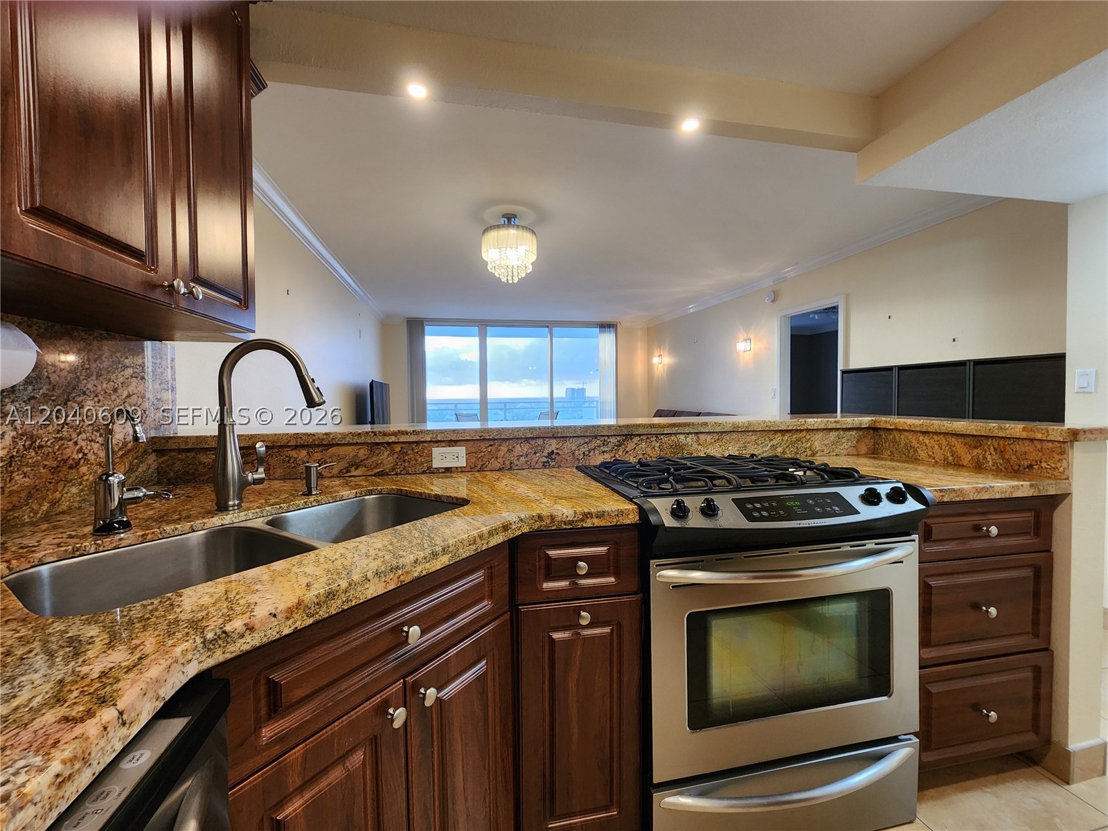 PARKER PLAZA CONDO ESTATE - Residential