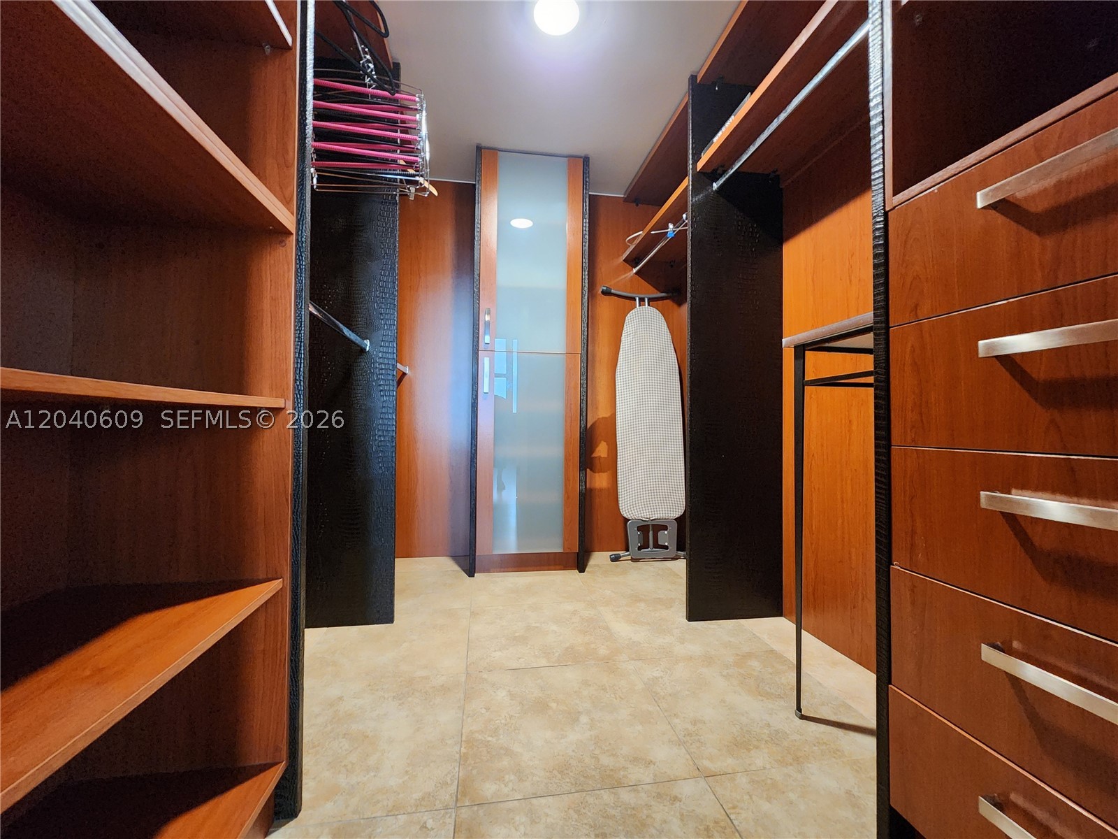 PARKER PLAZA CONDO ESTATE - Residential