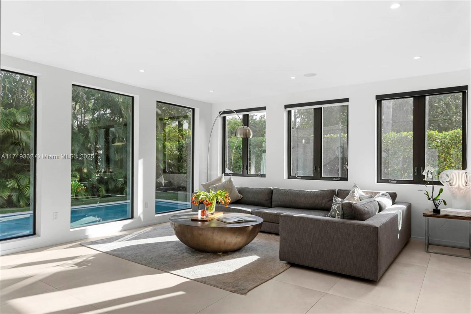NAUTILUS EXTENSION 5TH - Residential