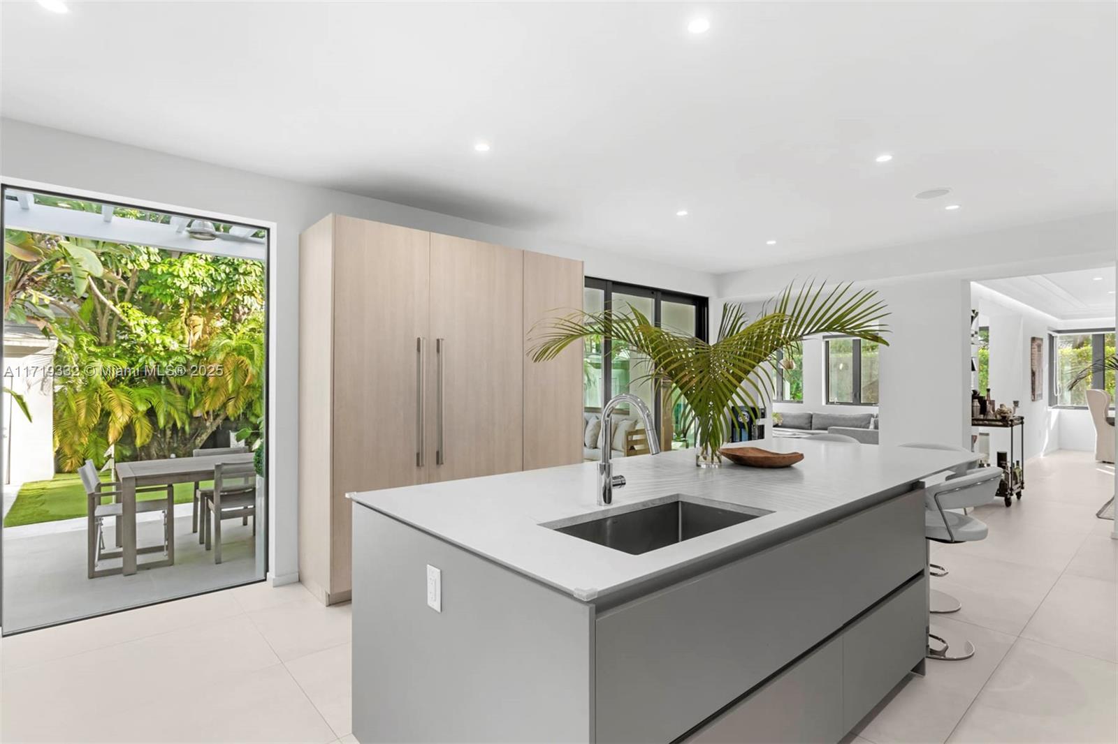 NAUTILUS EXTENSION 5TH - Residential