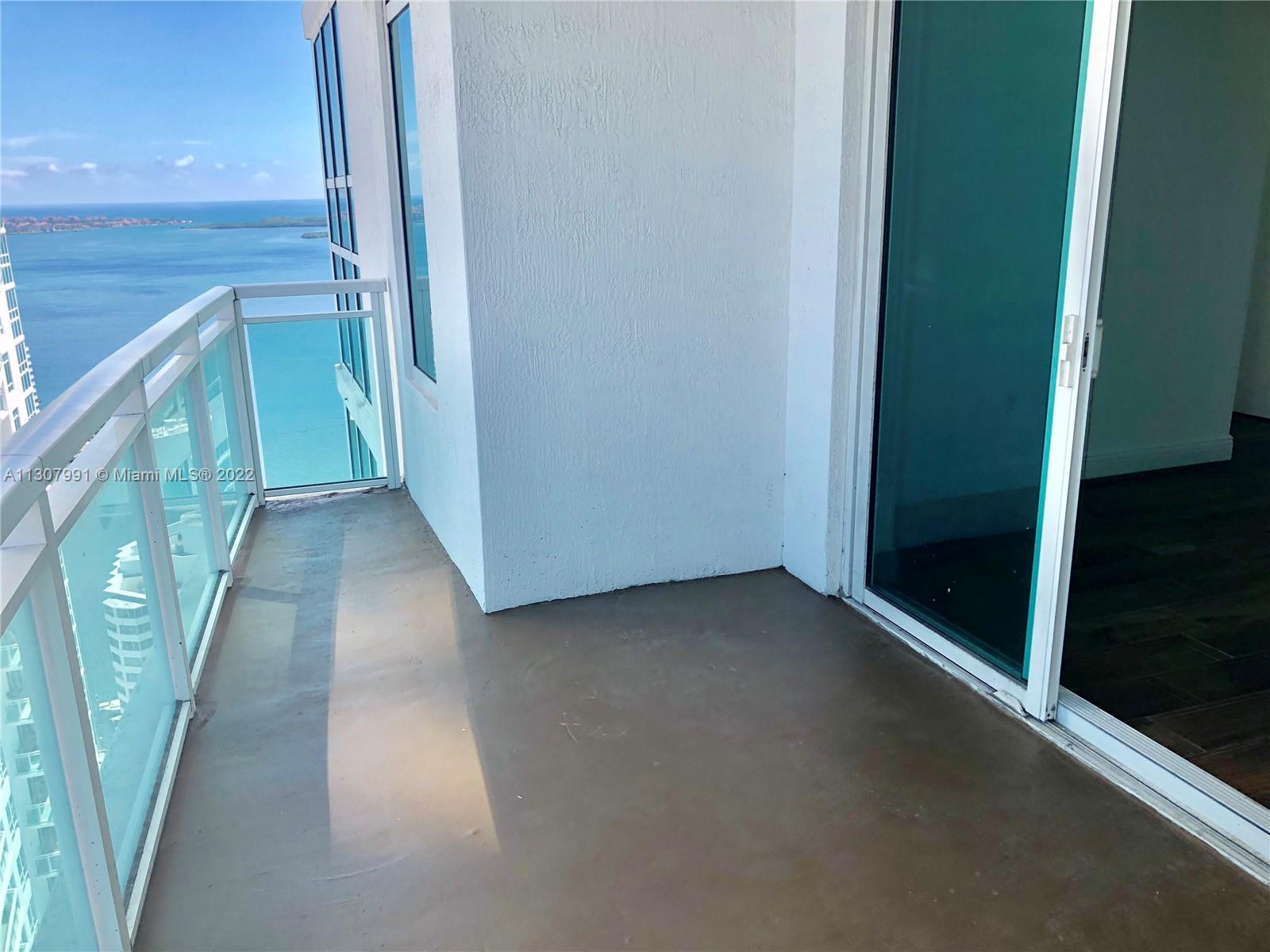 THE PLAZA 901 BRICKELL CO - Residential Lease