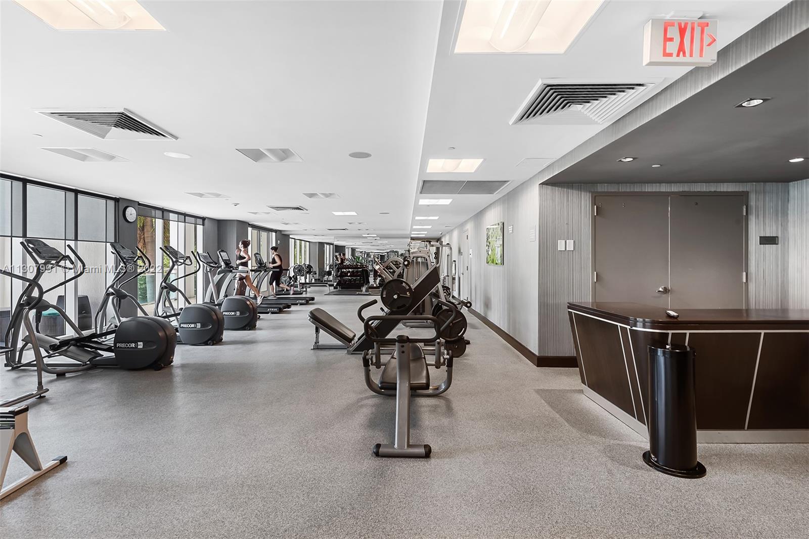THE PLAZA 901 BRICKELL CO - Residential Lease