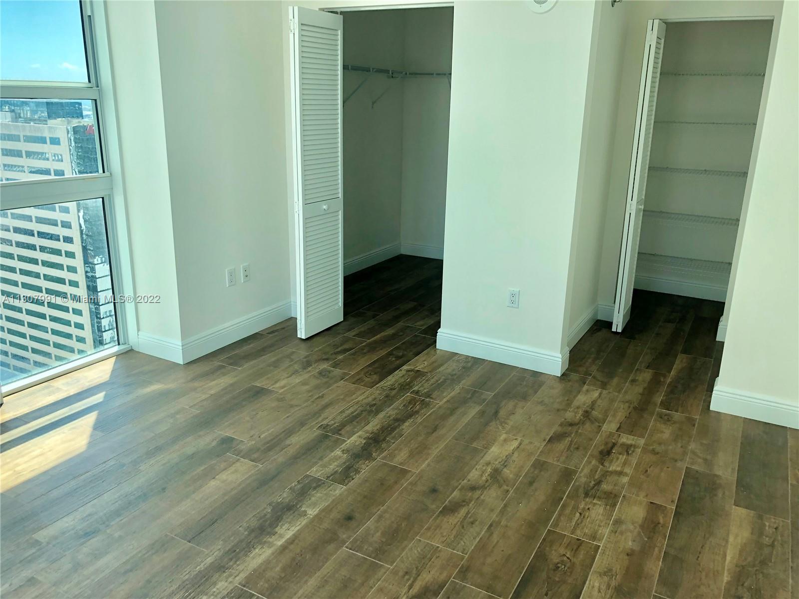 THE PLAZA 901 BRICKELL CO - Residential Lease