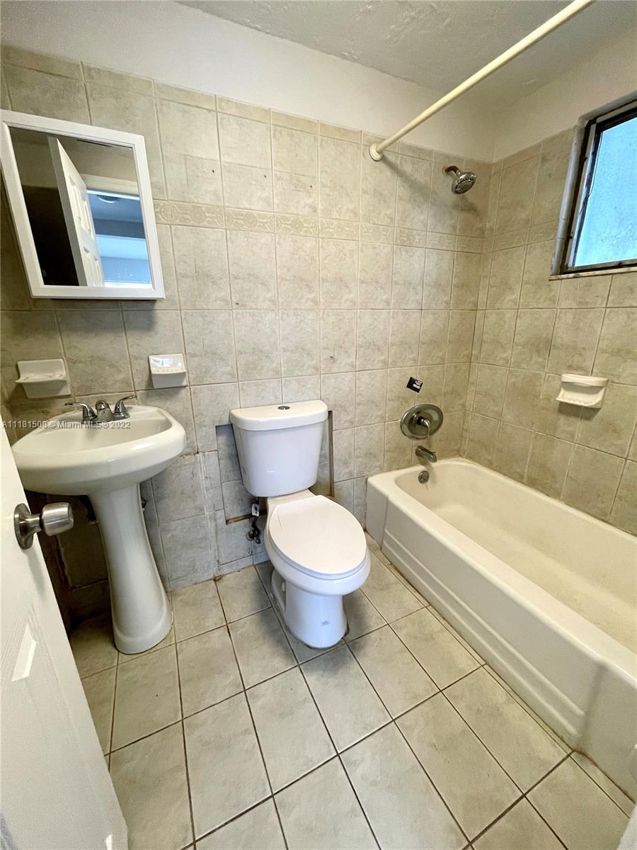GRANT PARK - Residential Lease