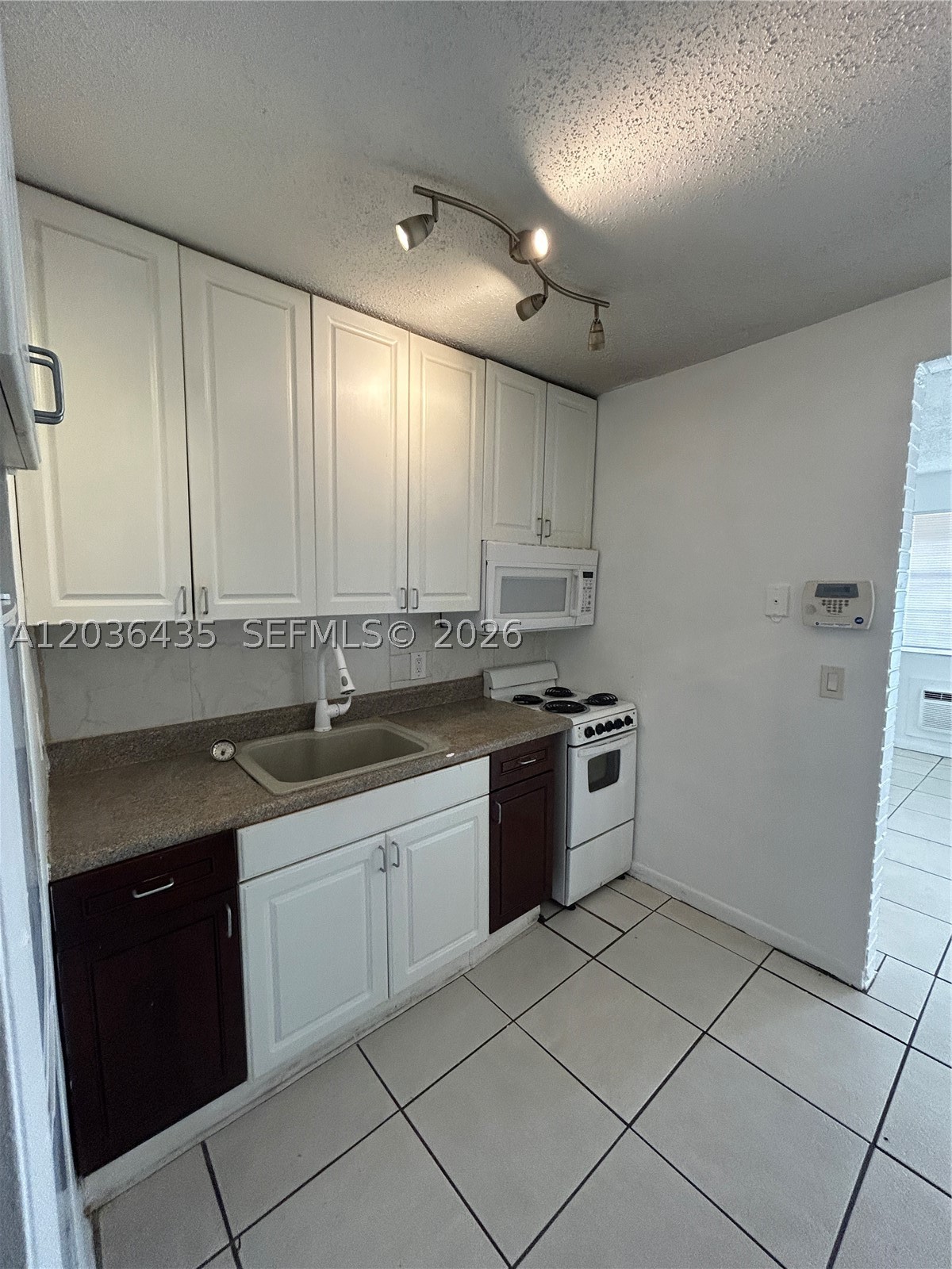 PROGRESSO - Residential Lease