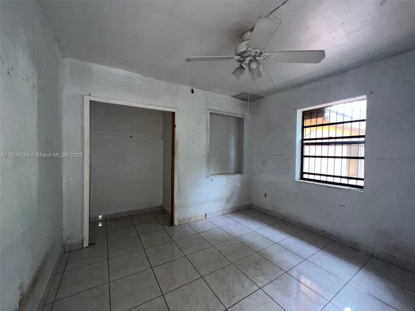THE TROPICS AMD PLAT - Residential