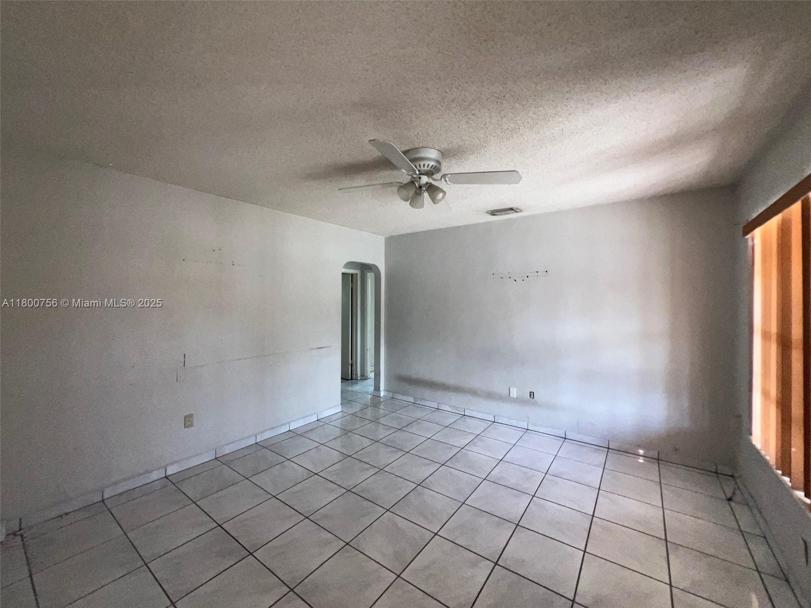 THE TROPICS AMD PLAT - Residential