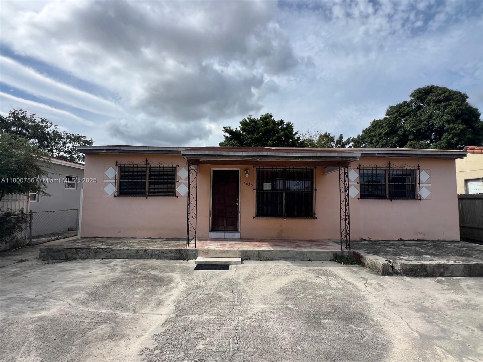 THE TROPICS AMD PLAT - Residential