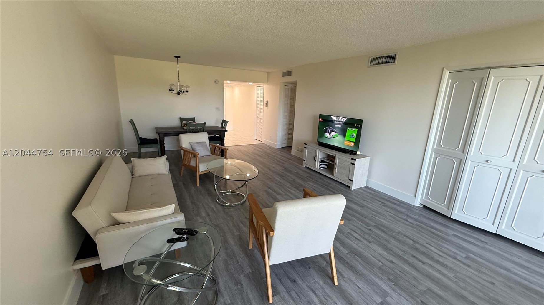 PALM-AIRE CC 31 - Residential
