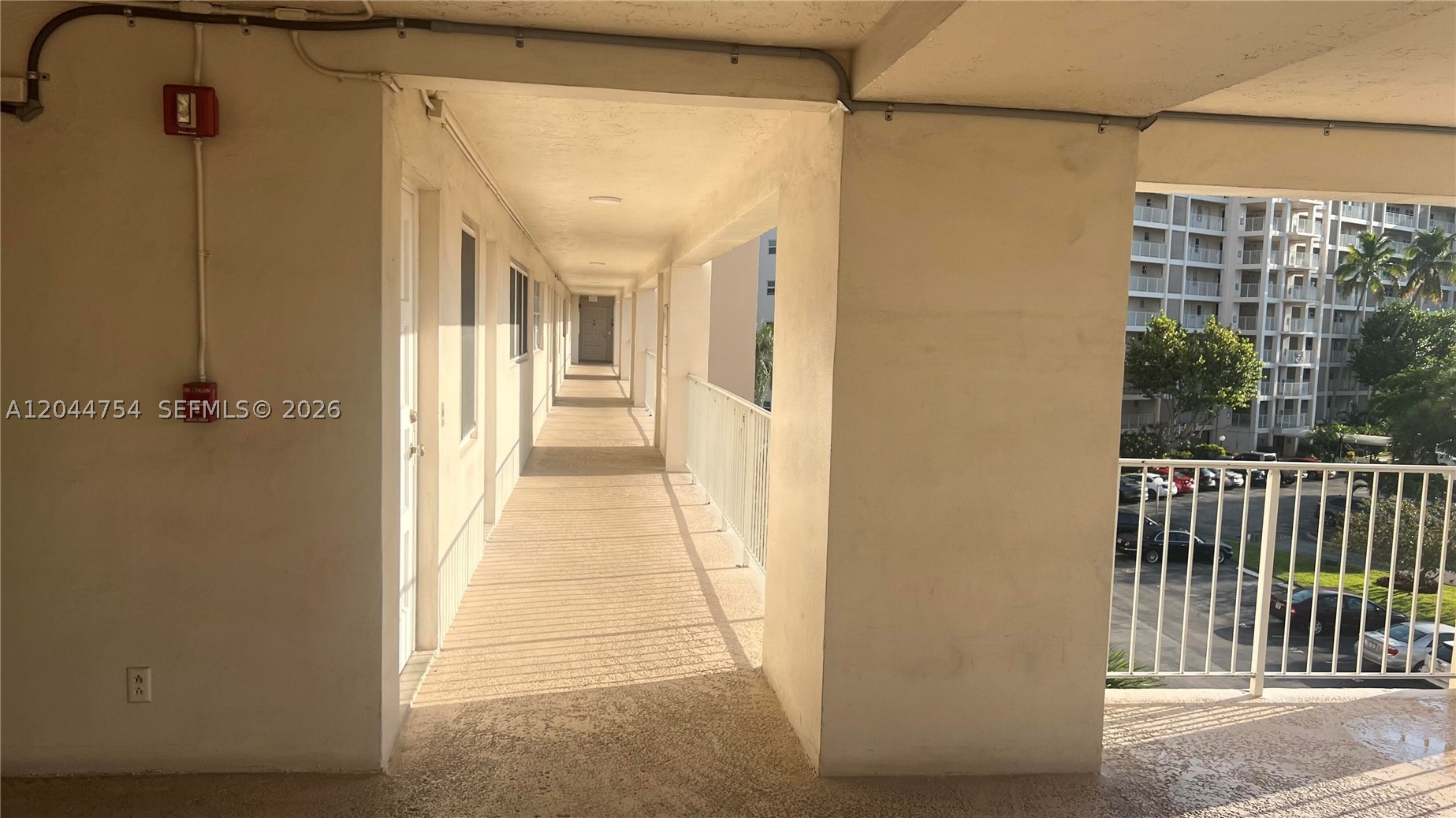 PALM-AIRE CC 31 - Residential