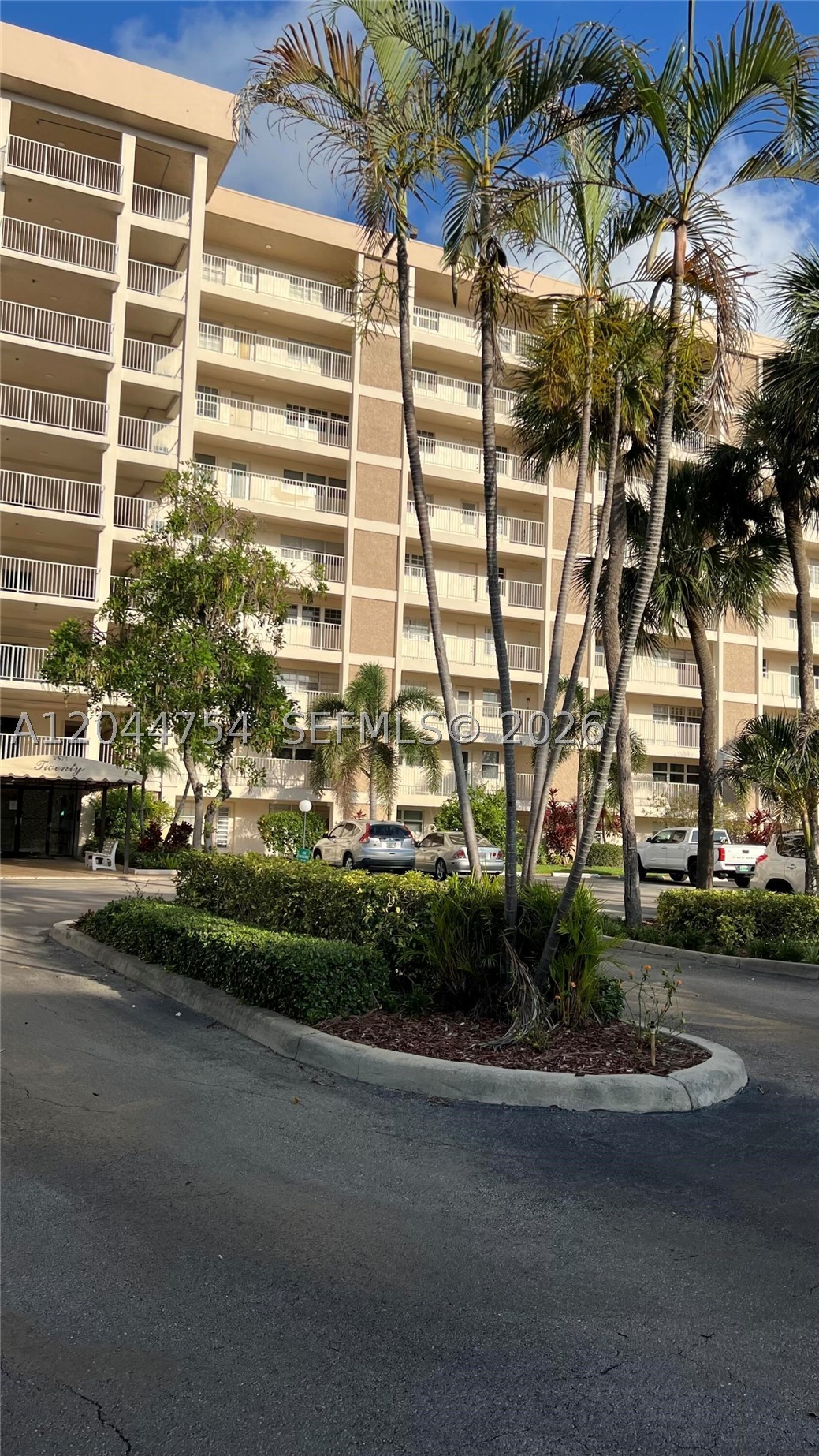 PALM-AIRE CC 31 - Residential