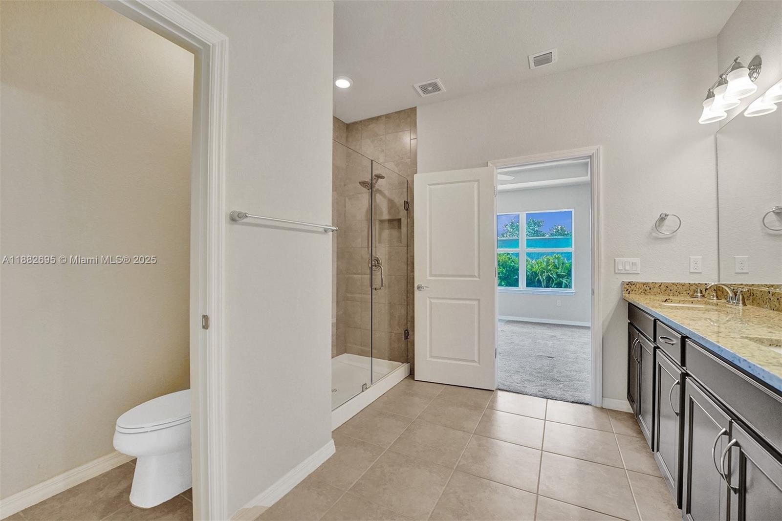 HILLCREST COUNTRY CLUB SO - Residential Lease