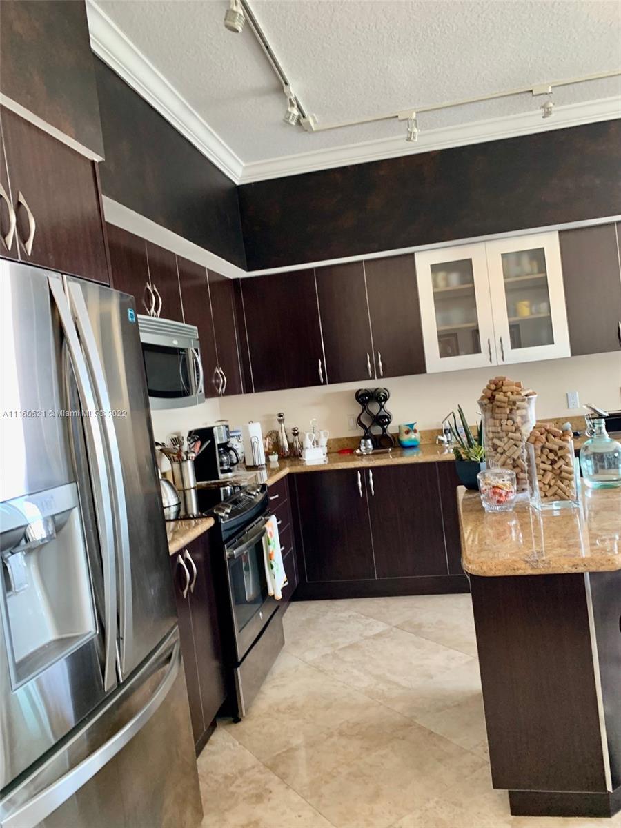 DUO COMDOMINIUM EAST 2602 - Residential