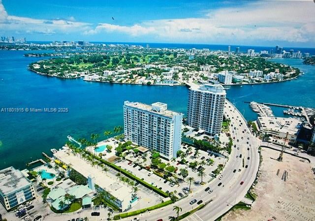 Kennedy House Condo - Residential