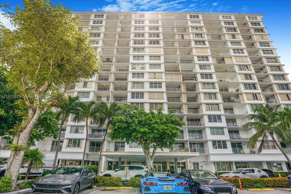Kennedy House Condo - Residential