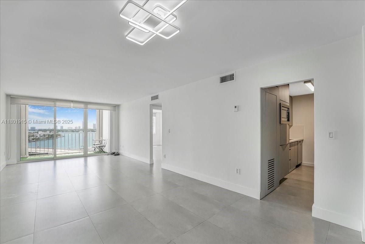 Kennedy House Condo - Residential