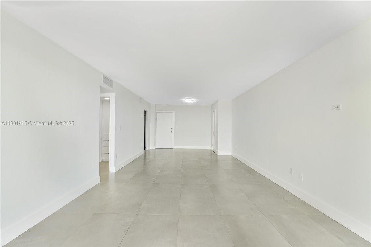 Kennedy House Condo - Residential