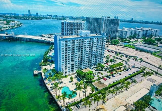 Kennedy House Condo - Residential