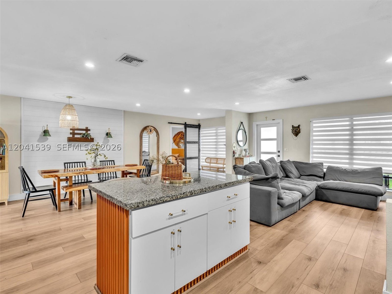 BENSON MANOR - Residential