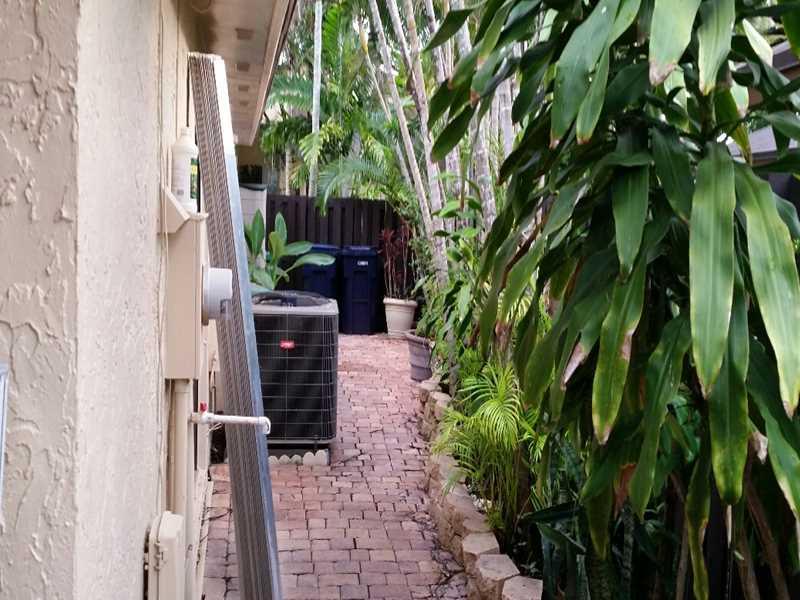 LAKES OF THE MEADOW SEC 1 - Residential