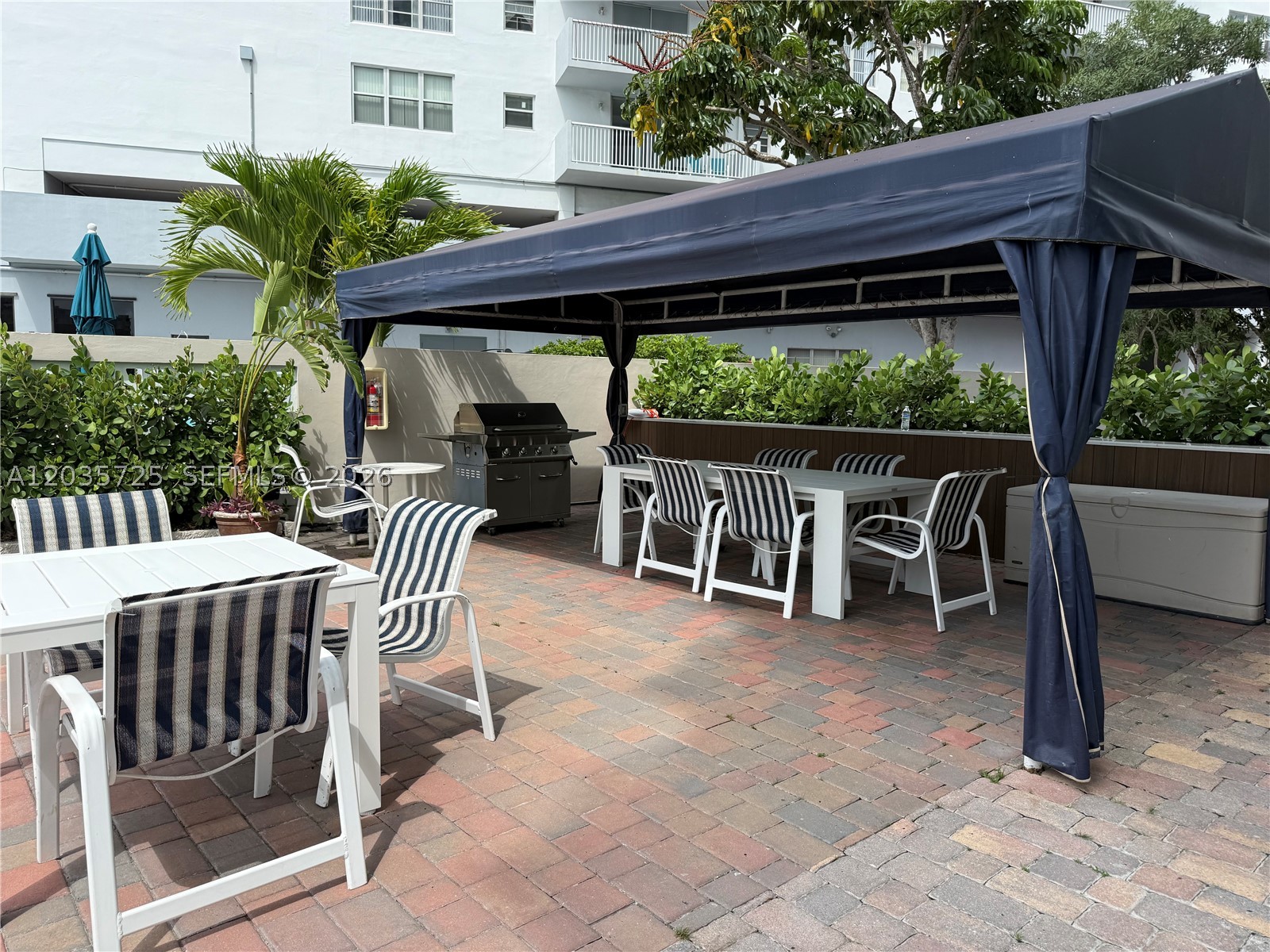 DORSEY ARMS CONDO - Residential