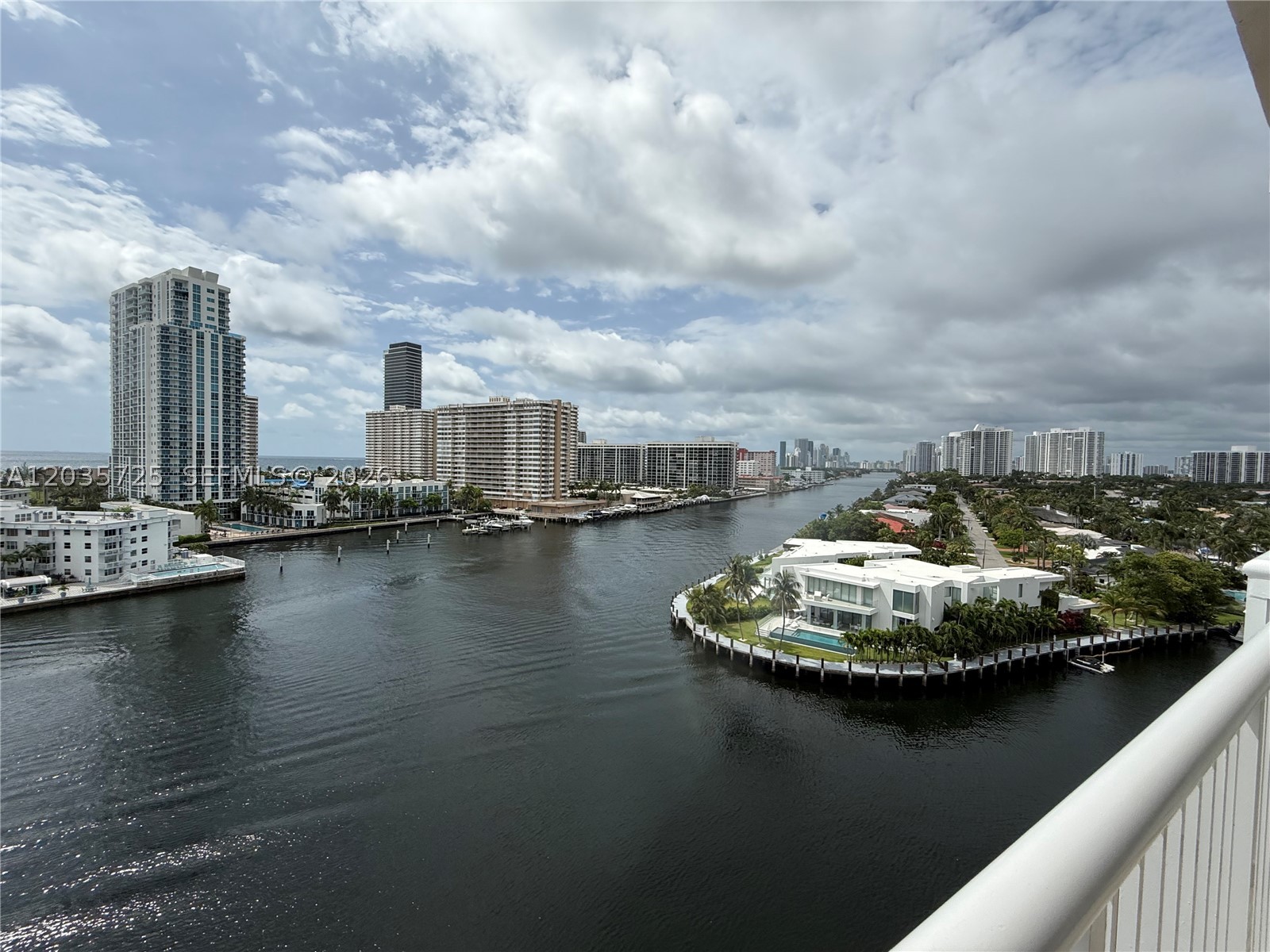 DORSEY ARMS CONDO - Residential