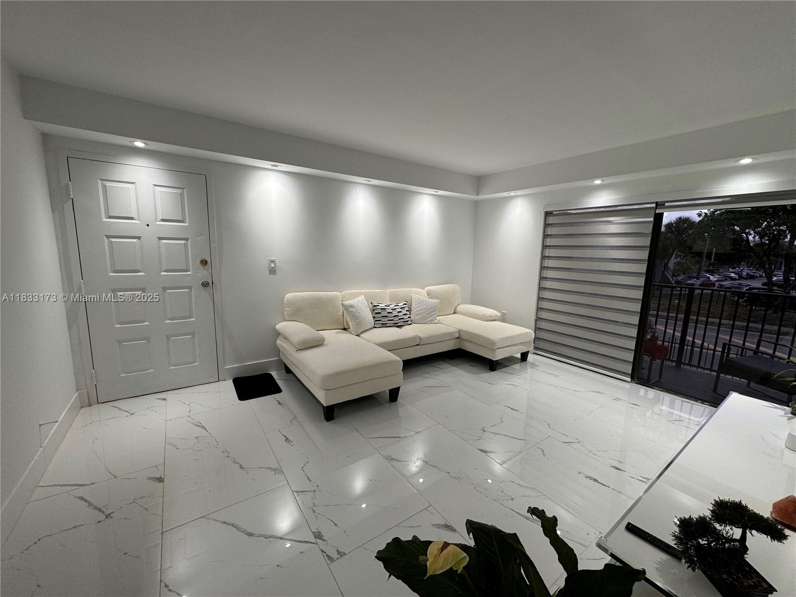 VILLA BELLINI CONDO - Residential