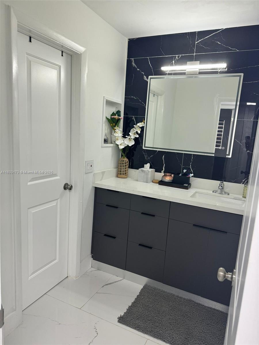VILLA BELLINI CONDO - Residential