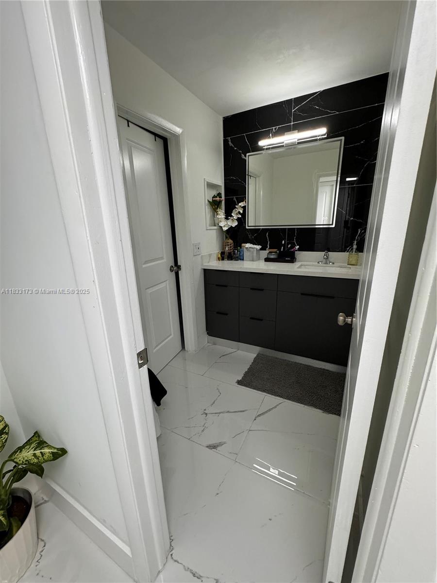 VILLA BELLINI CONDO - Residential