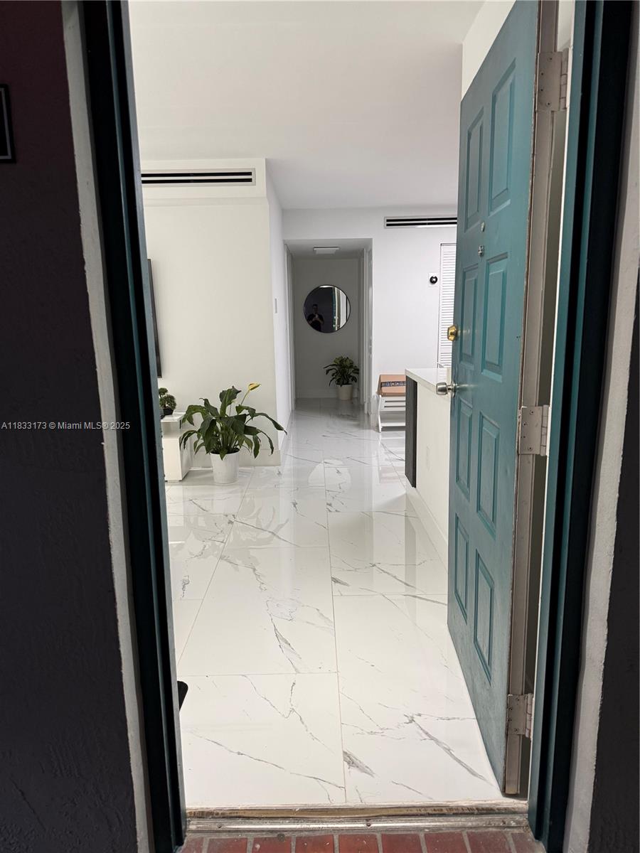 VILLA BELLINI CONDO - Residential