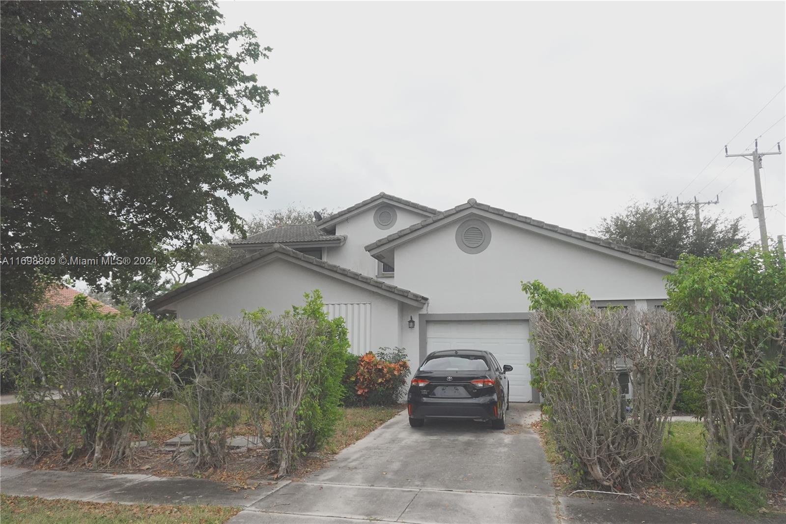 VILLAS DE LA COSTA CONDO - Residential Lease