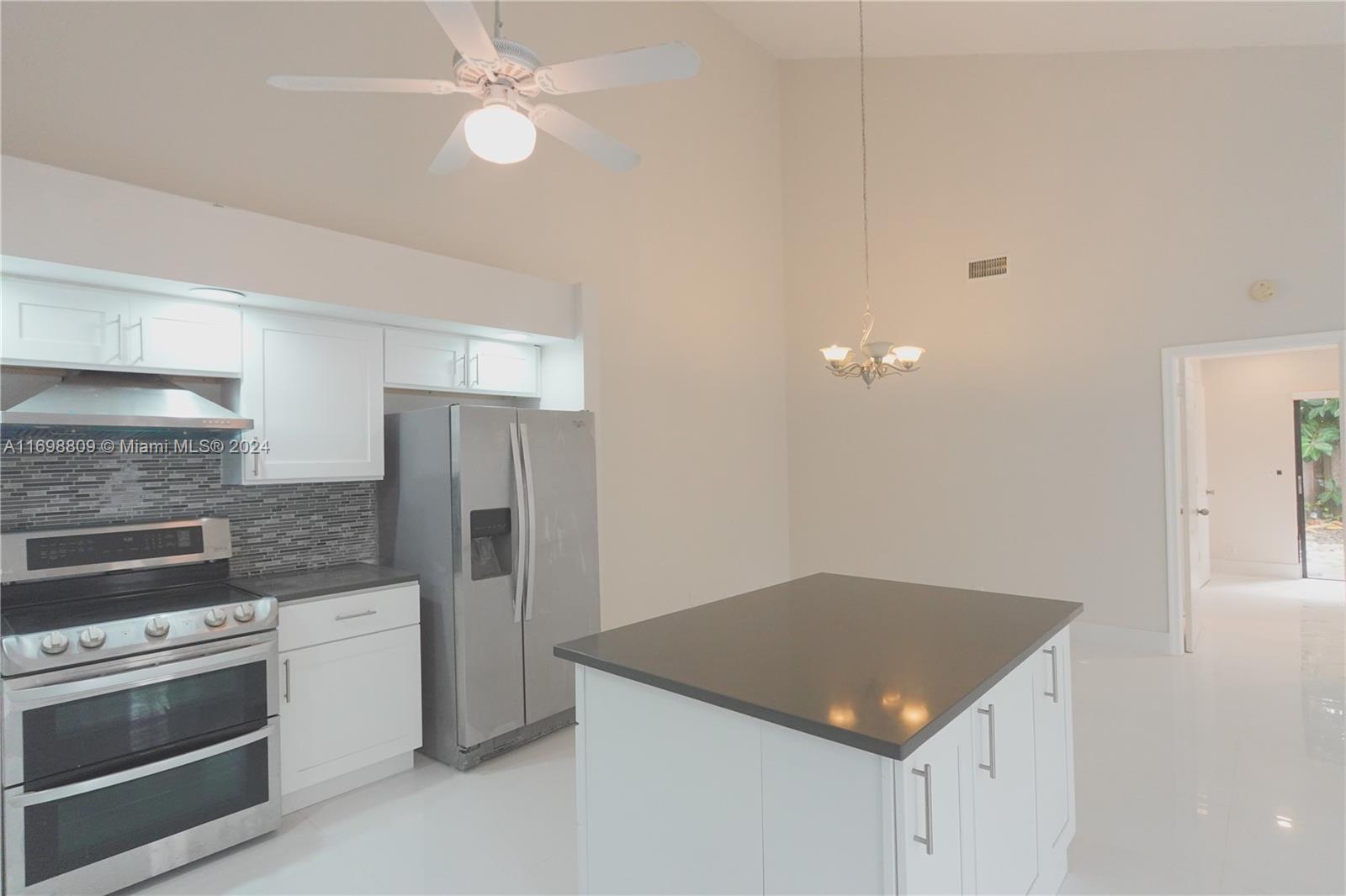 VILLAS DE LA COSTA CONDO - Residential Lease