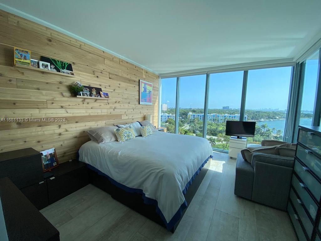 BLUE CONDO - Residential Lease