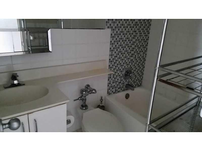 FLAMINGO SOUTH BEACH I CO - Residential Lease