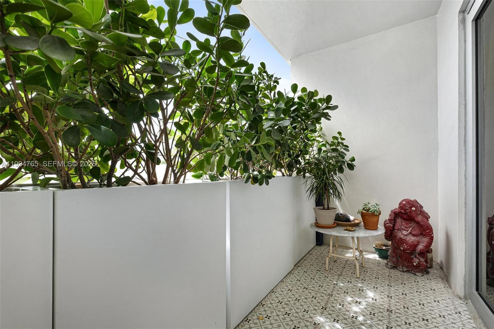 ISLAND TERRACE CONDO - Residential