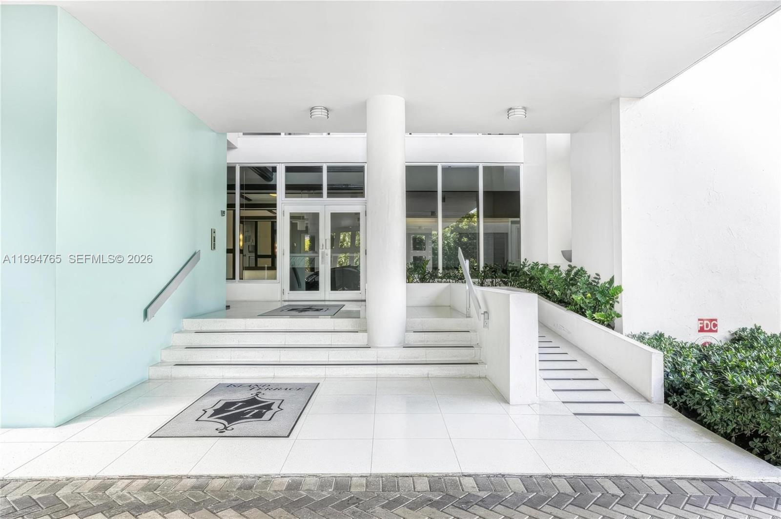 ISLAND TERRACE CONDO - Residential