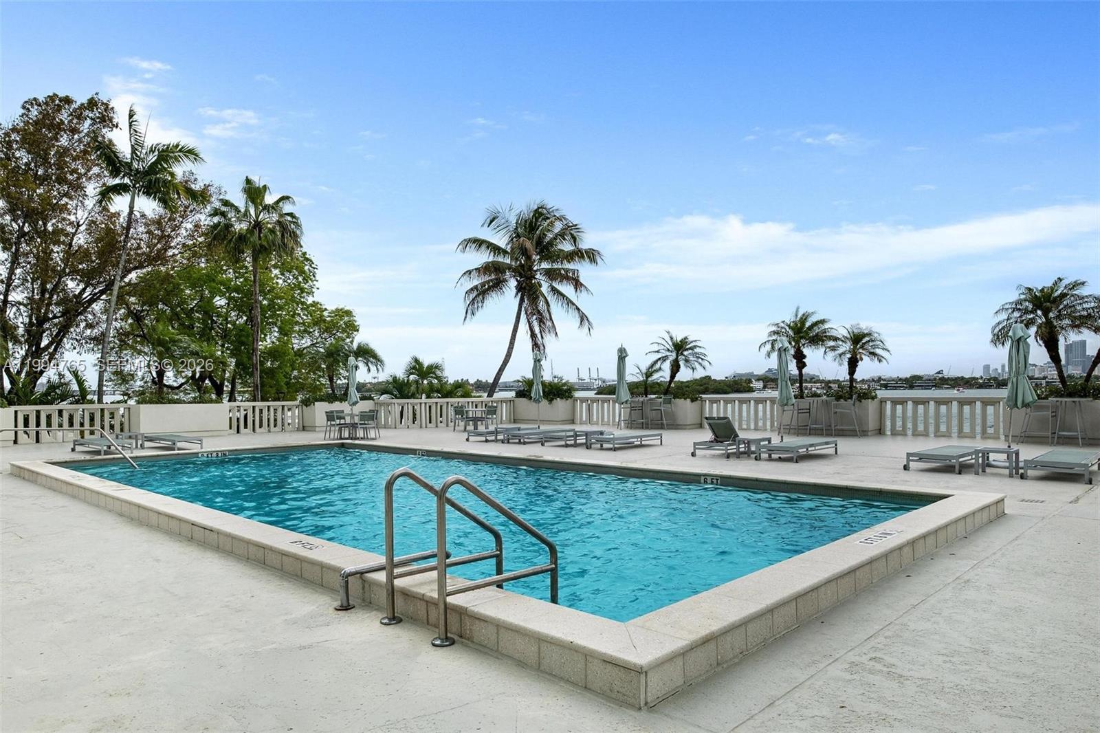 ISLAND TERRACE CONDO - Residential