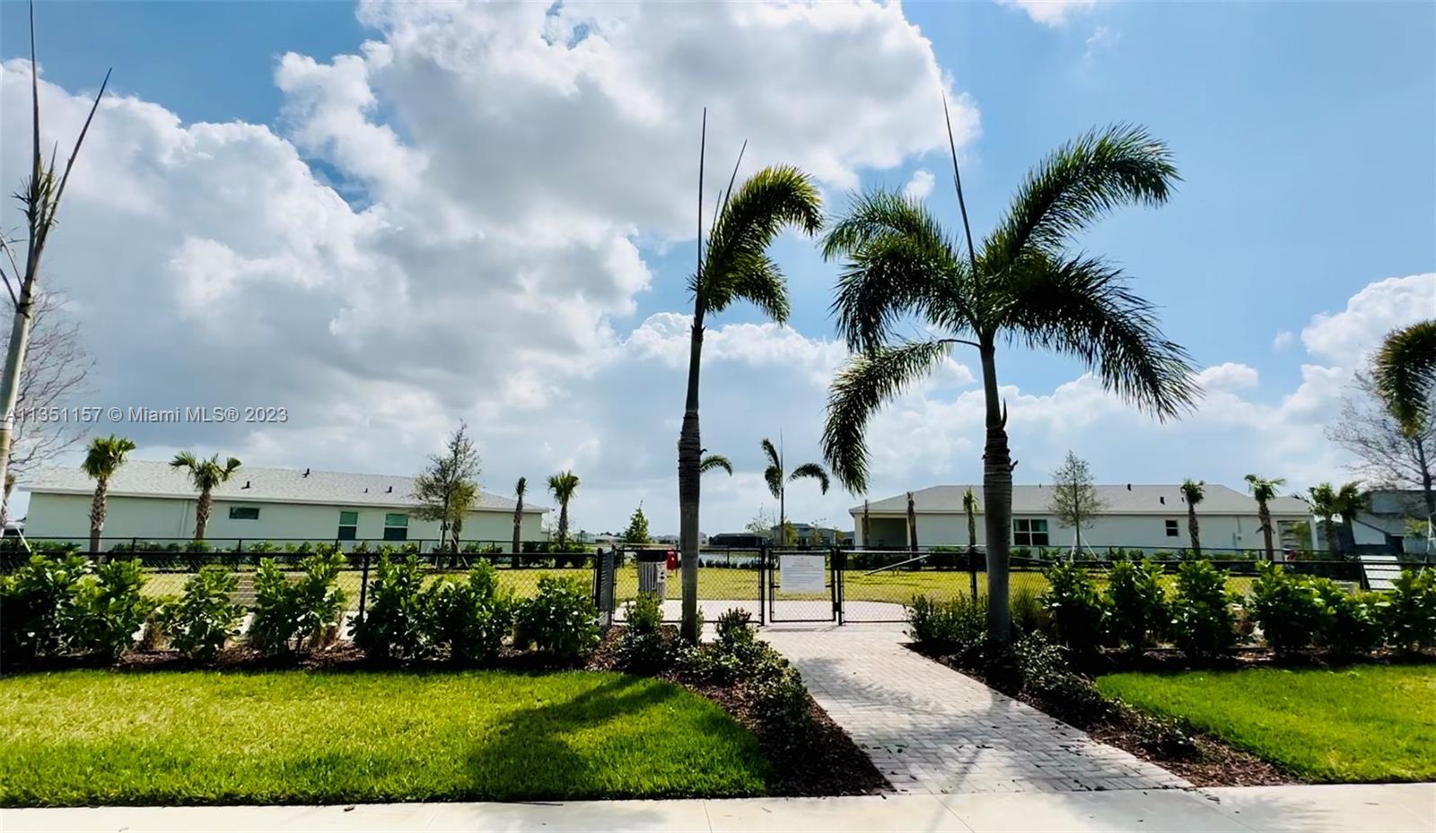 Manderlie at Tradition - Residential Lease