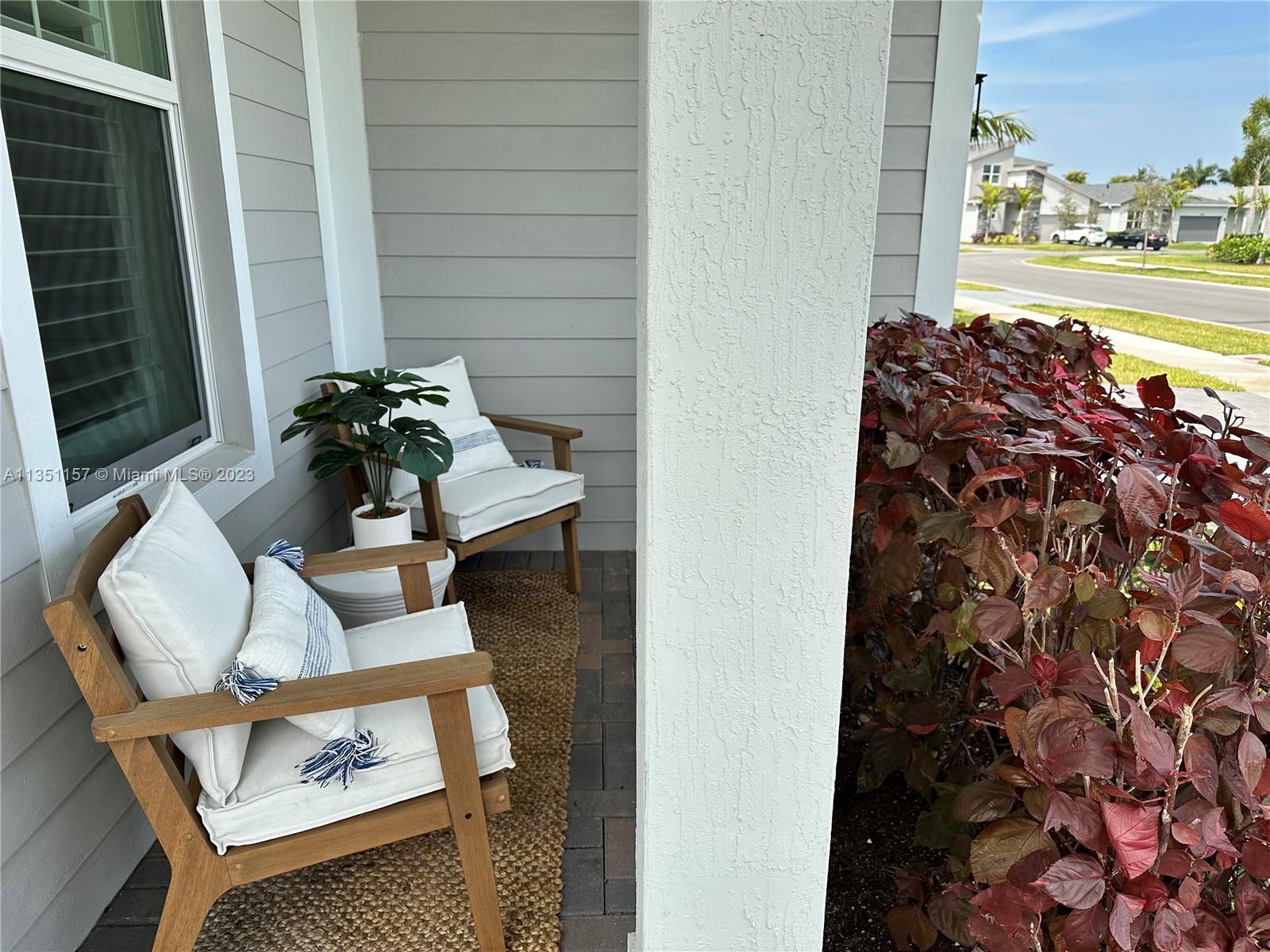 Manderlie at Tradition - Residential Lease