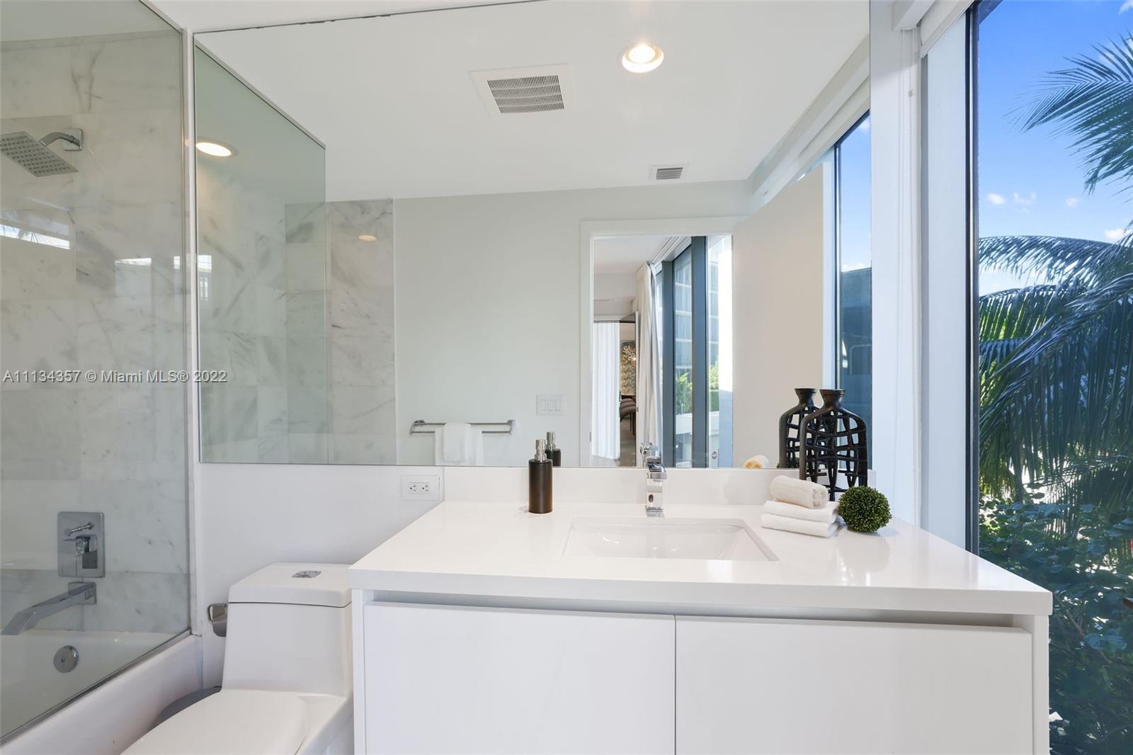 ONE OCEAN CONDO - Residential