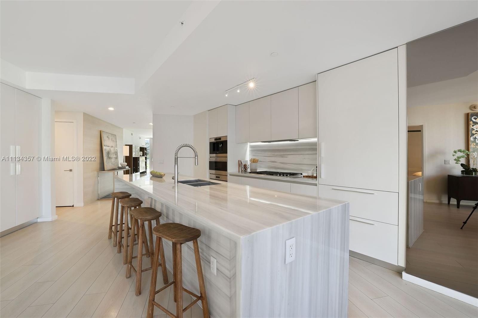 ONE OCEAN CONDO - Residential