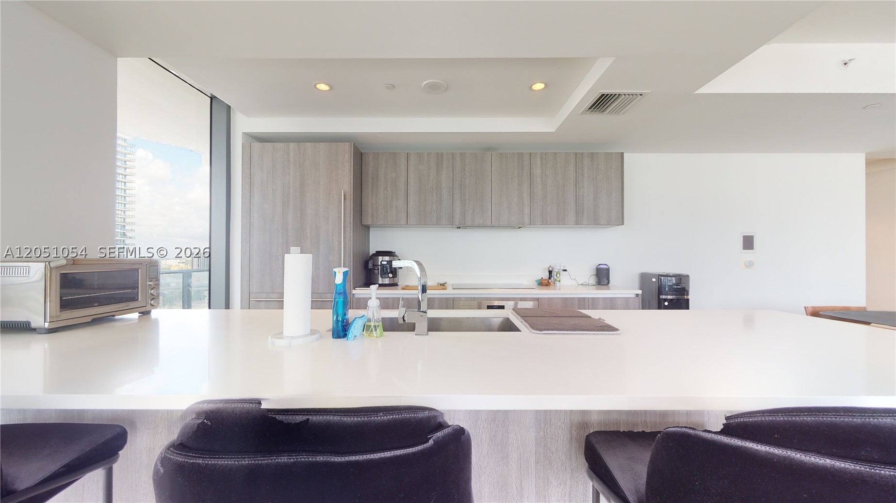 801 SMA RESIDENCES CONDO - Residential Lease