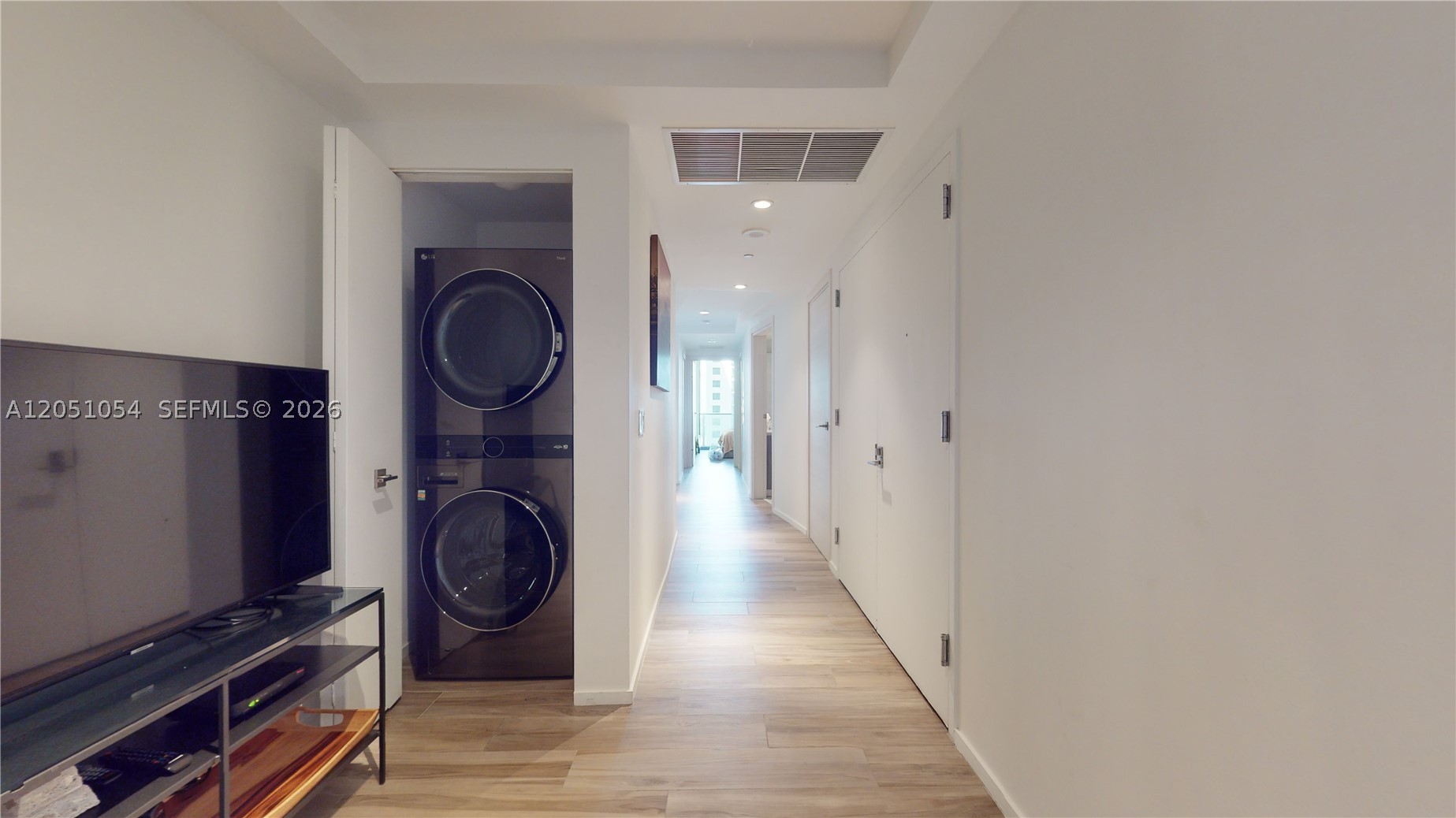 801 SMA RESIDENCES CONDO - Residential Lease