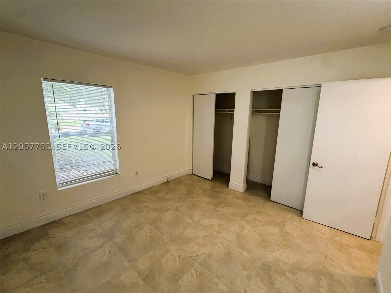 DADELAND CAPRI CONDO - Residential