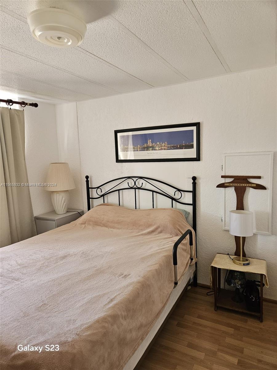 NORTHERN PINES MOBILE HOM - Residential