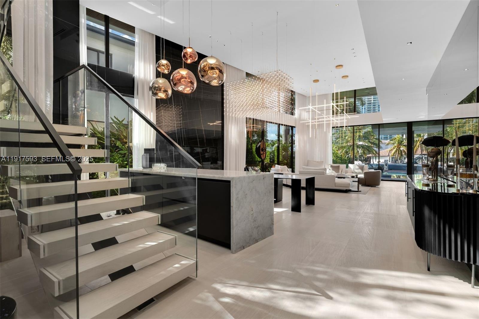 GOLDEN BEACH SEC E - Residential
