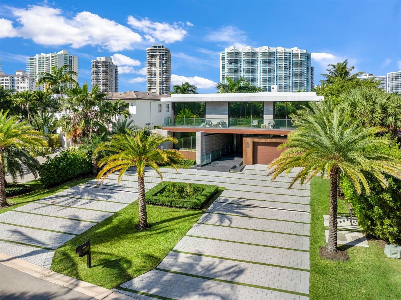 GOLDEN BEACH SEC E - Residential