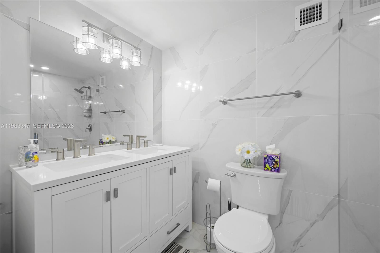 SEA AIR TOWERS CONDO - Residential Lease